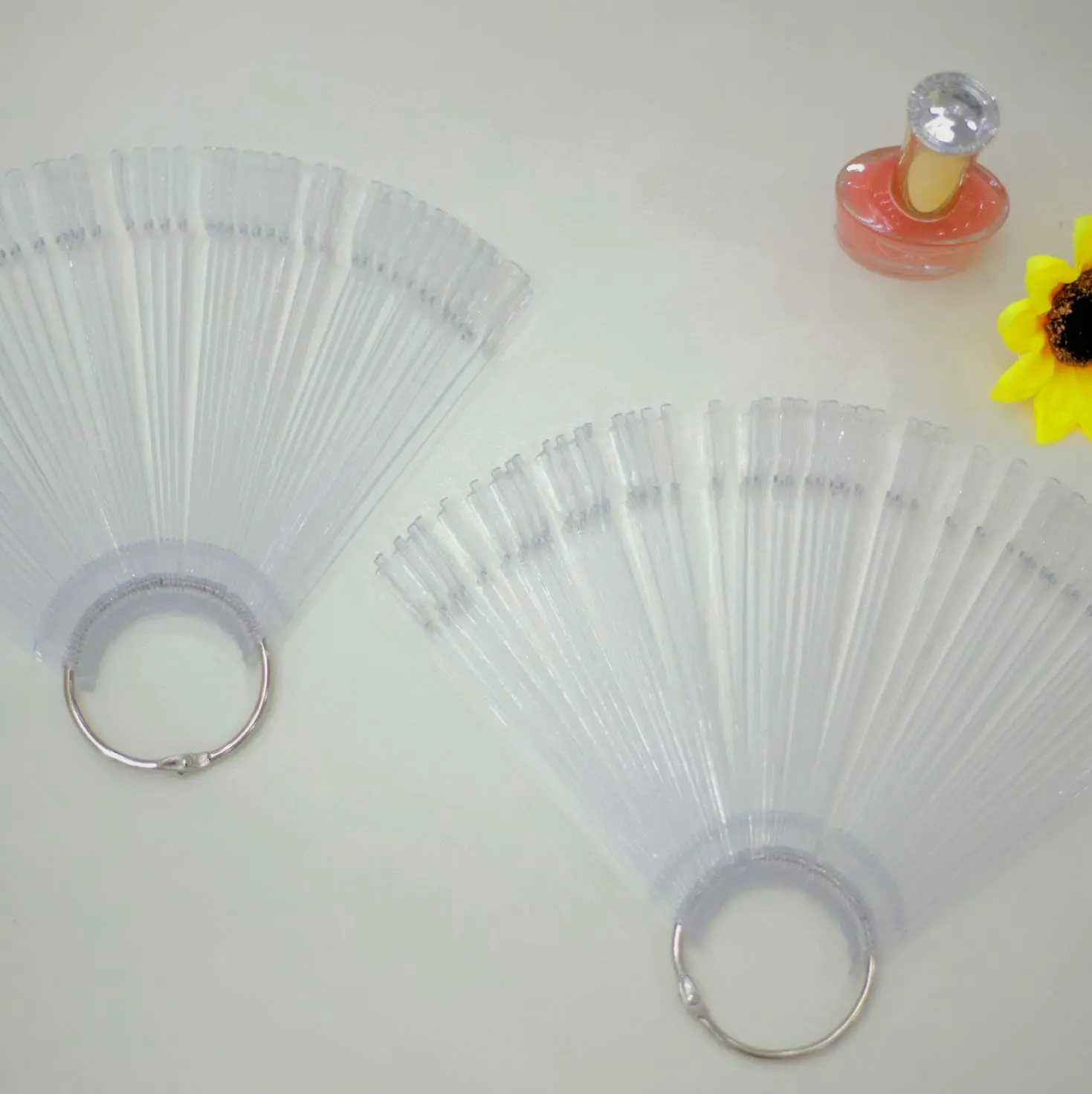 150 Pieces Transparent Manicure Sample Sticks